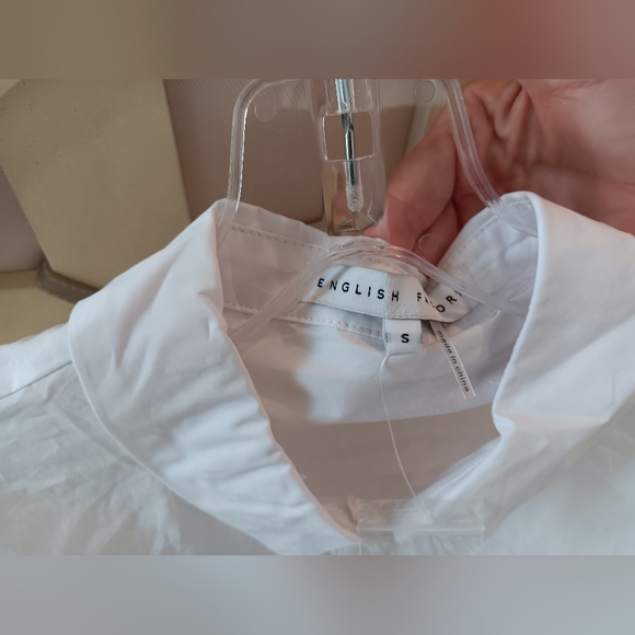 New Designer English Factory  Small Mid Length Sleeve White Shirt - Picture 2 of 2